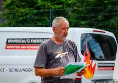 Gewerbeverein Owingen Feuerloeschuebung 2024KDS 7219 Verbessert RR