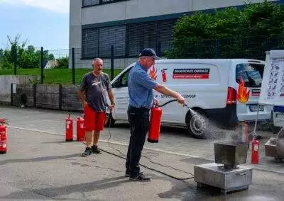 Gewerbeverein Owingen Feuerloeschuebung 2024KDS 7273 Verbessert RR