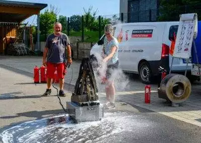 Gewerbeverein Owingen Feuerloeschuebung 2024KDS 7389 Verbessert RR