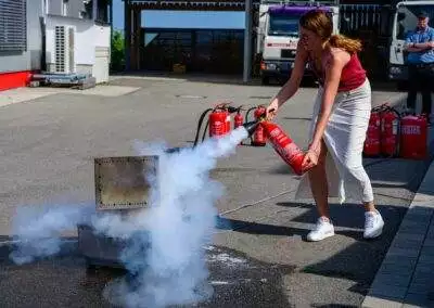 Gewerbeverein Owingen Feuerloeschuebung 2024KDS 7480 Verbessert RR