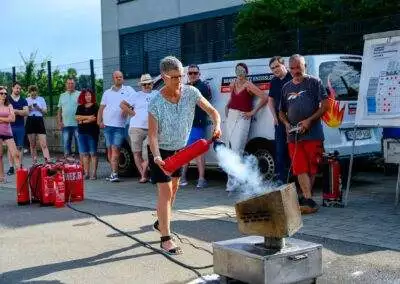 Gewerbeverein Owingen Feuerloeschuebung 2024KDS 7569 Verbessert RR